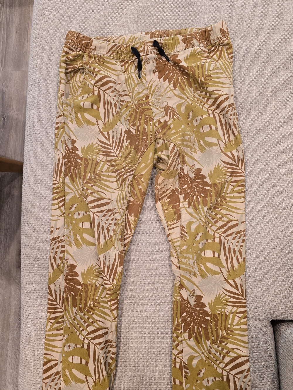 Men's Tropical Leaf Drawstring Joggers - Beige & Olive